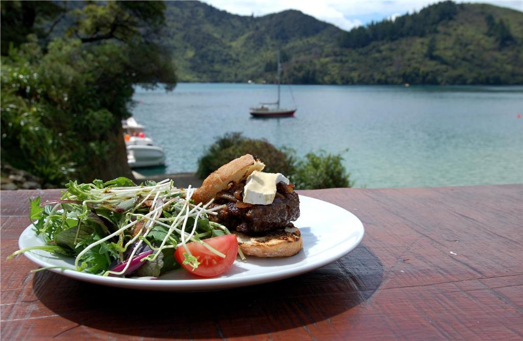 Lochmara Lodge - 20Mins By Boat From Picton Lochmara Bay Экстерьер фото